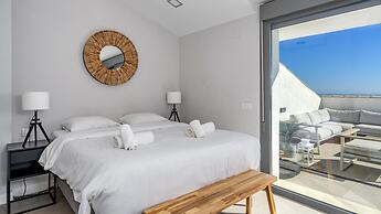 Top-floor Apartment With Pool Ref 20