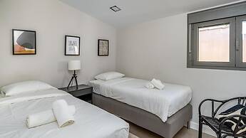 Top-floor Apartment With Pool Ref 20