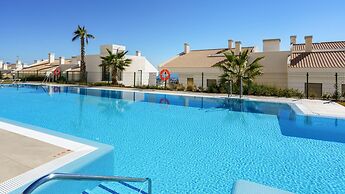 Top-floor Apartment With Pool Ref 20