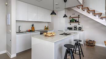 Top-floor Apartment With Pool Ref 20