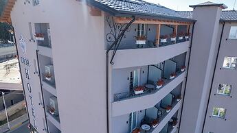 Hotel Dior