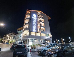 Hotel Dior