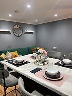 Luton City Apartment Retreat