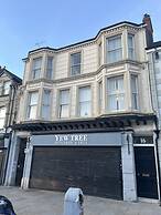 3 bed Cozy Antrim Apartment With Great Views