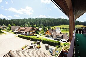 Waldhotel Auerhahn Bed & Breakfast