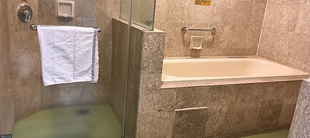 Berjaya Times Square Service Apartment