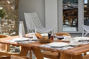 ALASI NEW Hotel - Private Jacuzzi Suites