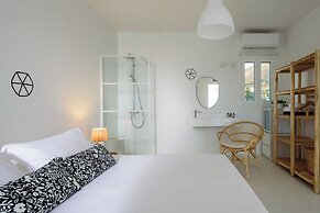 ALASI NEW Hotel - Private Jacuzzi Suites