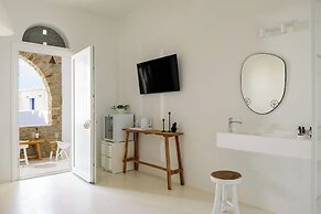 ALASI NEW Hotel - Private Jacuzzi Suites