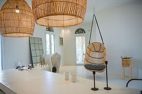 ALASI NEW Hotel - Private Jacuzzi Suites