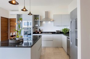 Bellevie Ocean View Terrace by the Beach