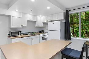 Starlit Cozy Studio with Roof Decks