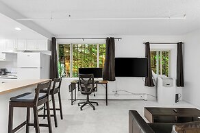 Starlit Cozy Studio with Roof Decks