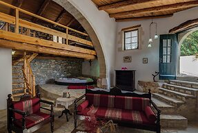 Dream 2 -traditional House With Pool To Share