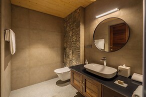 Amã Stays & Trails The Malarbar Villa Iris, Kozhikode