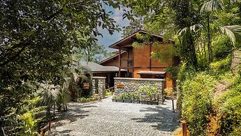 Amã Stays & Trails The Malarbar Villa Iris, Kozhikode