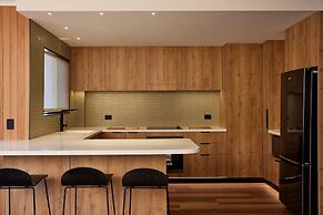 Little Palms by Burleigh Letting Co