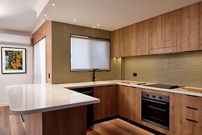 Little Palms by Burleigh Letting Co