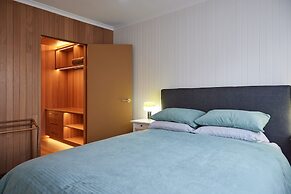 Little Palms by Burleigh Letting Co