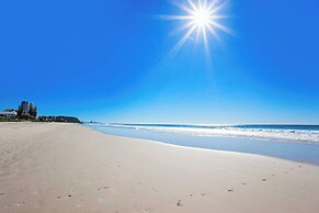 Little Palms by Burleigh Letting Co