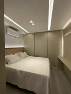 Flat novíssimo a mt da praia by La Playa