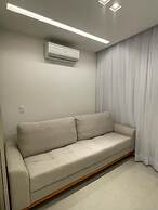 Flat novíssimo a mt da praia by La Playa