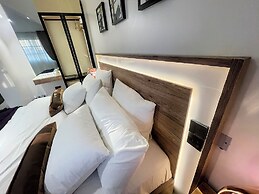The Addison Hotels and Apartments
