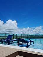 Flat Charmoso Vista Mar by La Playa