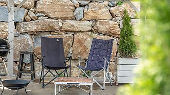 Gapyeong Dongban84 Glamping&pool Villa