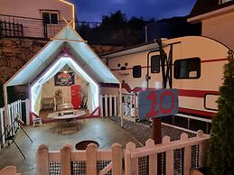 Gapyeong Dongban84 Glamping&pool Villa