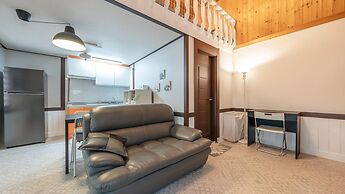 Gapyeong Dongban84 Glamping&pool Villa