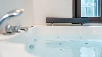 Gapyeong Dongban84 Glamping&pool Villa