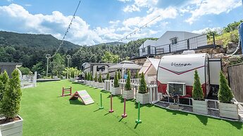 Gapyeong Dongban84 Glamping&pool Villa