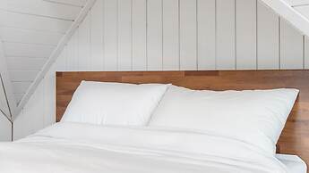 Gapyeong Dongban84 Glamping&pool Villa