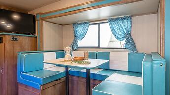 Gapyeong Dongban84 Glamping&pool Villa