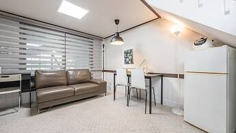 Gapyeong Dongban84 Glamping&pool Villa