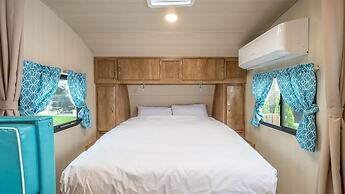 Gapyeong Dongban84 Glamping&pool Villa