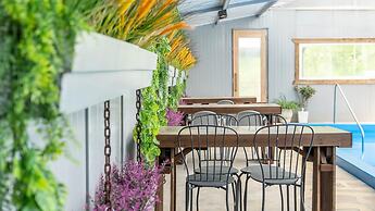 Gapyeong Dongban84 Glamping&pool Villa