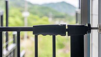 Gapyeong Dongban84 Glamping&pool Villa