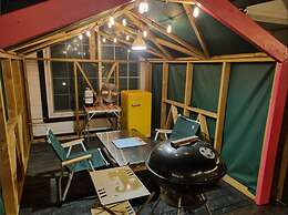 Gapyeong Dongban84 Glamping&pool Villa