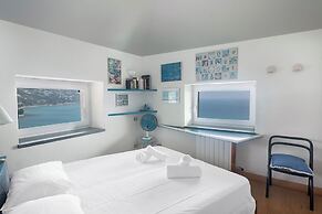 Una Finestra Sul Mare Garden & Pool