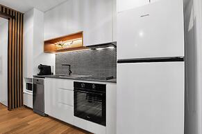 Bright on the River (Buffalo Apartment 1)