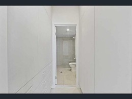 Swell Apartments - by Burleigh Letting