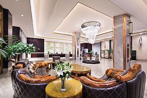 Vienna high-speed railway station shop