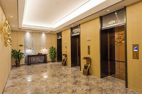 Vienna high-speed railway station shop