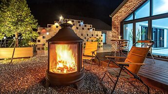 Danyang Dandelion Pool Villa