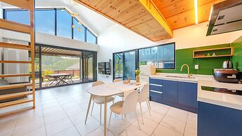 Danyang Dandelion Pool Villa