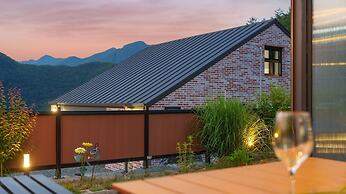 Danyang Dandelion Pool Villa