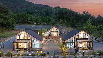 Danyang Dandelion Pool Villa