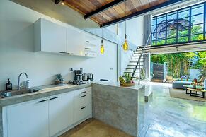 Urban Oasis Loft by GORO